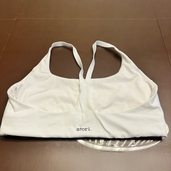 STORI Sports Bra - Size 8 - Picture 2 of 2